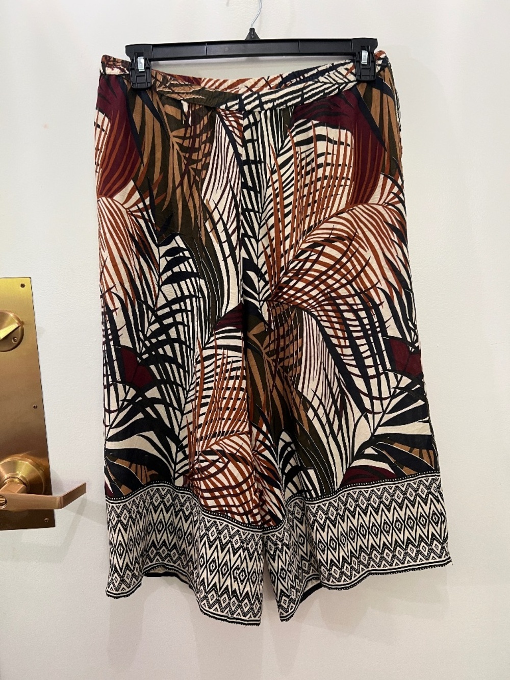 Serengeti 100% Rayon knee pants wide leg Size L